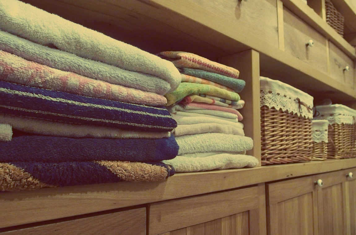 fitted storage accommodating towels