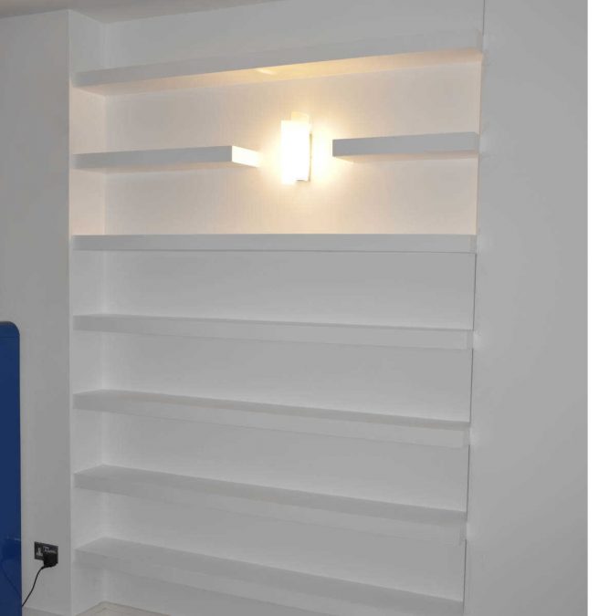 Floating bespoke shelving